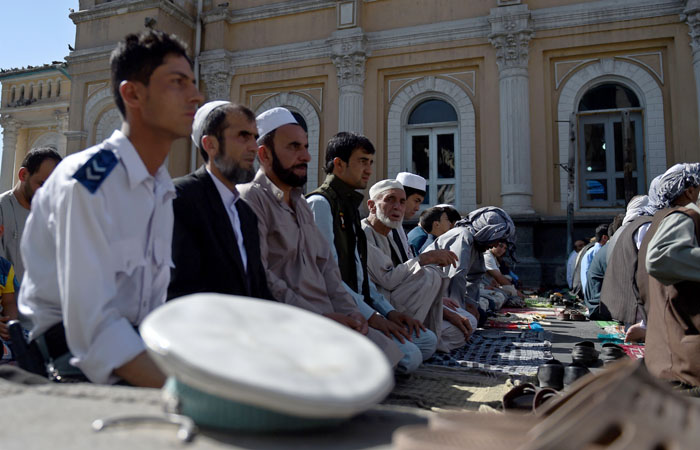 به‌ وێنه‌.. موسڵمانانى جيهان جه‌ژن پيرۆز ده‌كه‌ن